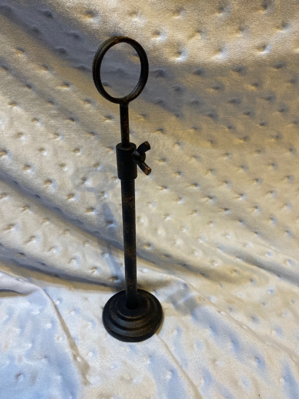 Photo/sign holder adjustable